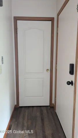 $1,500 | 821 Salina Street, Schenectady, NY 12308