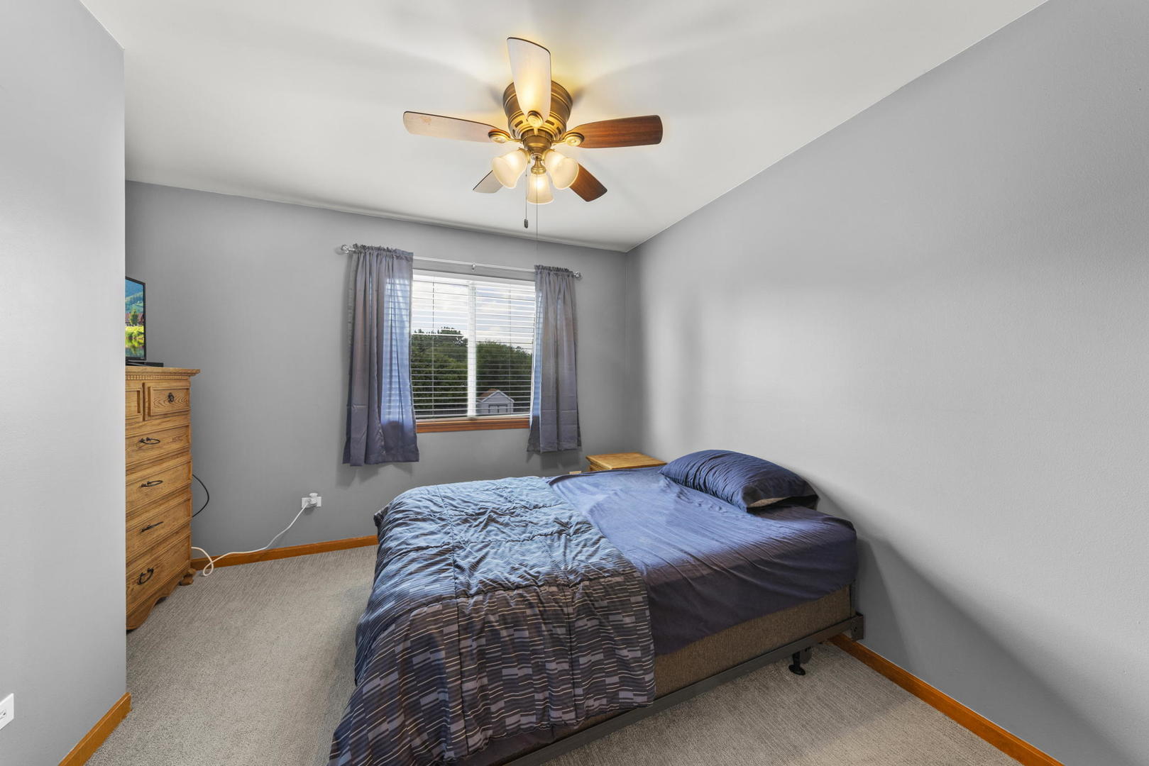 1009 Addleman Street Joliet, IL 60431 - Photo 14 of 38