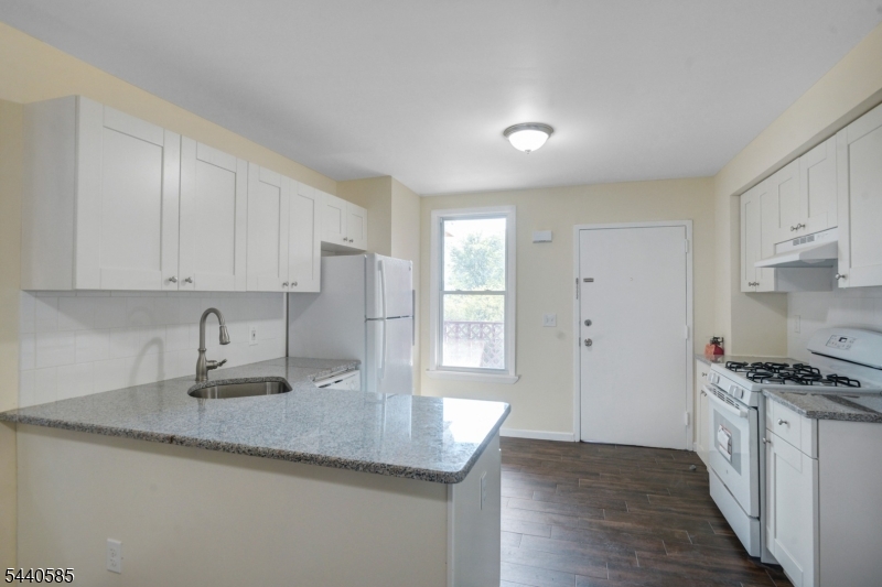 83 Summit Avenue, Unit 3A Summit, NJ 07901 - Photo 8 of 10