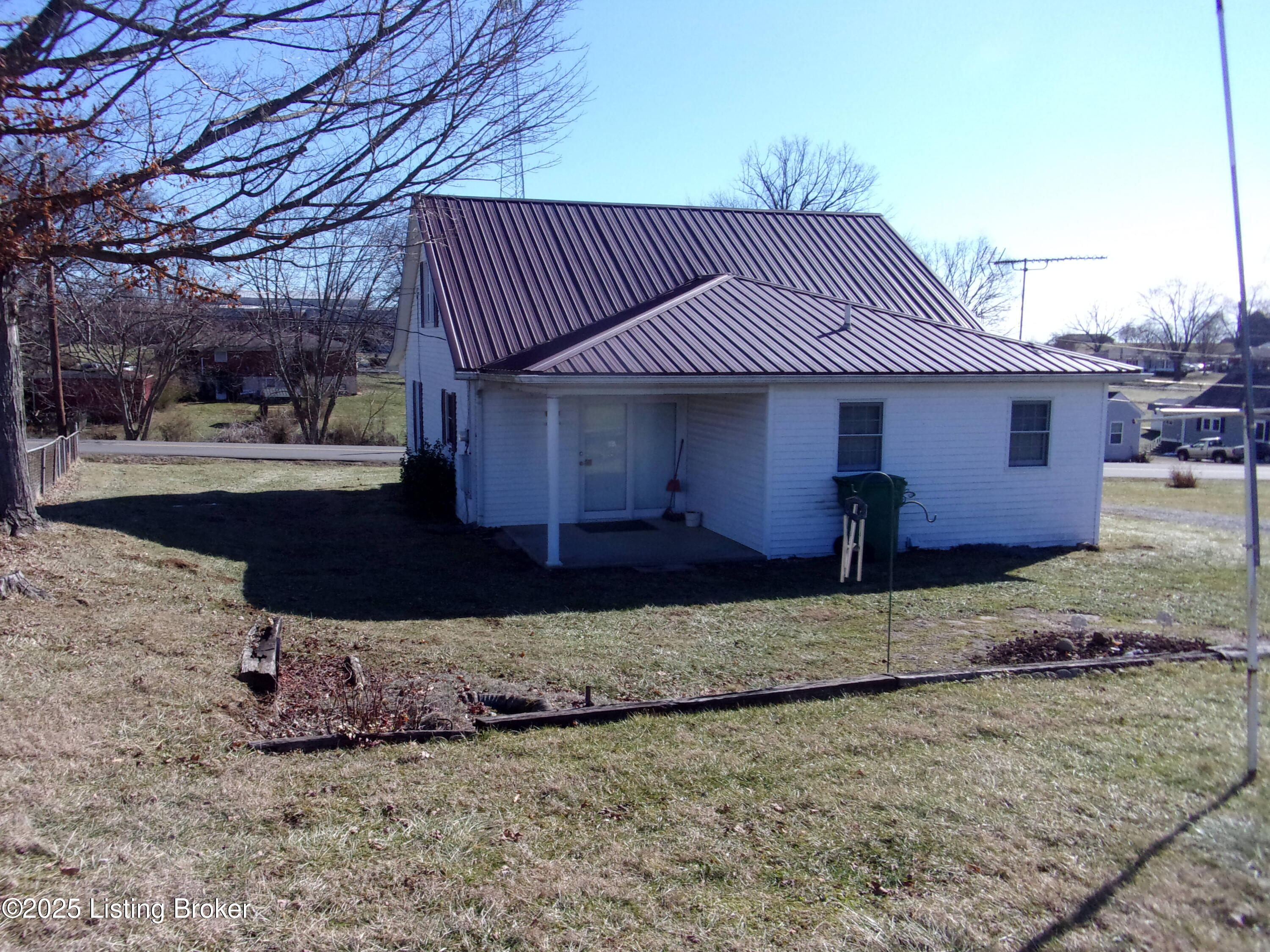 97 Old Tunnell Mill Road Chaplin, KY 40012 - Photo 5 of 33 101_6470