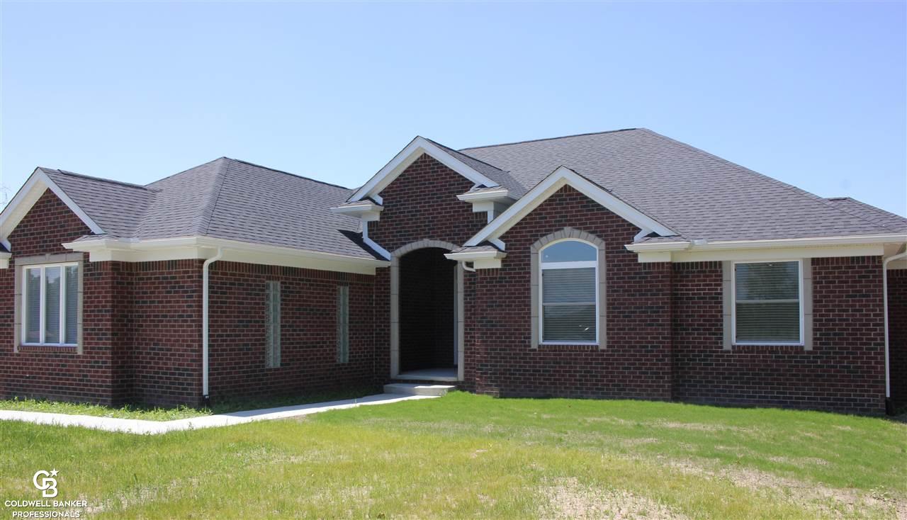 4888 Glover Road Almont, MI 48003 - Photo 2 of 54 31385513-1.JPG