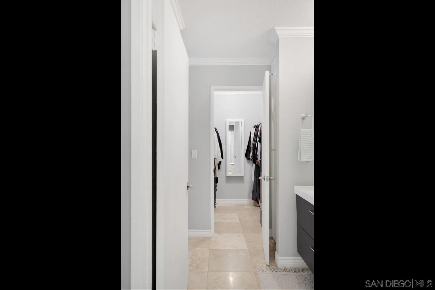 6052 Rancho Mission Road, Unit 408 San Diego, CA 92108 - Photo 12 of 36 a view of interior space with a bathroom