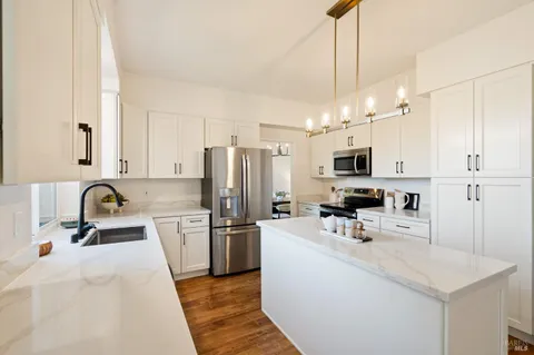 $899,000 | 365 Allen Way, Benicia, CA 94510