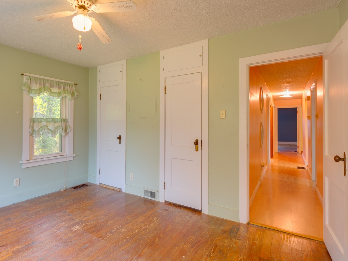 55624 Country Club Road South Bend, IN 46619 - Photo 23 of 35 Gallery Image 23