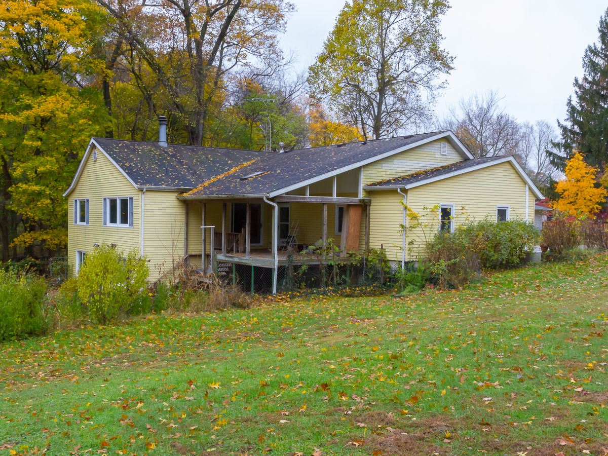 55624 Country Club Road South Bend, IN 46619 - Photo 8 of 35 Gallery Image 8