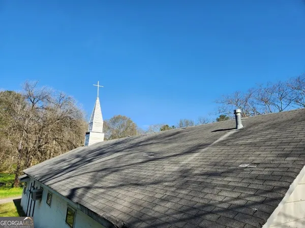 a view of the terrace of the house