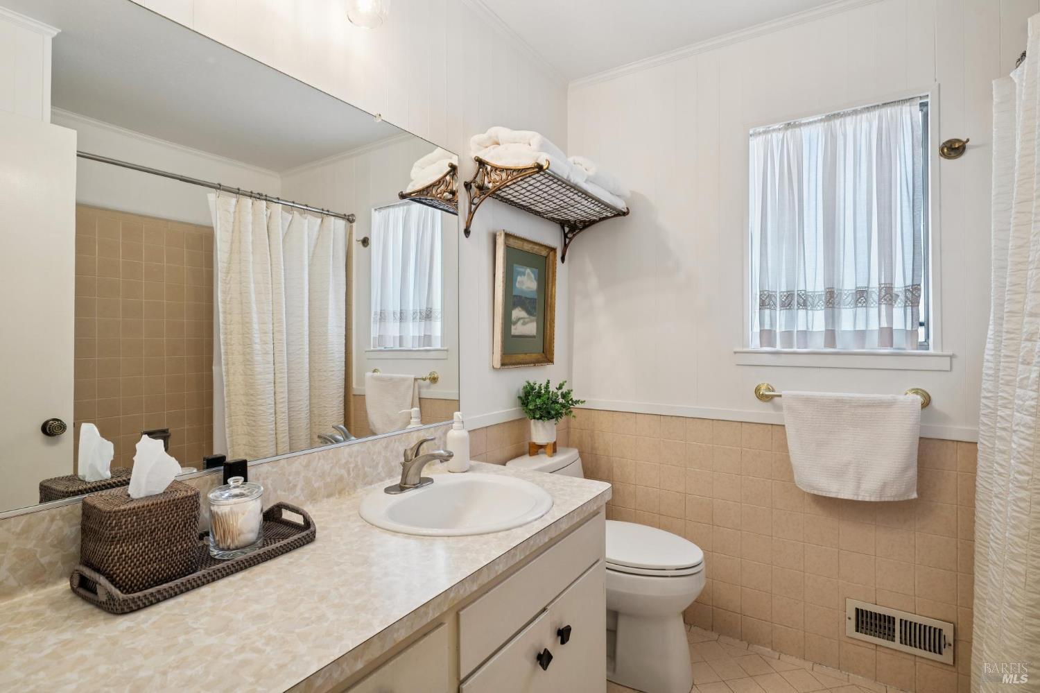 87 Butterfield Road San Anselmo, CA 94960 - Photo 24 of 30 Gallery Image 24