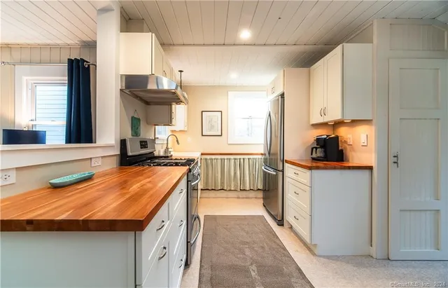 $3,100 | 99 Great Harbor Road, Guilford, CT 06437