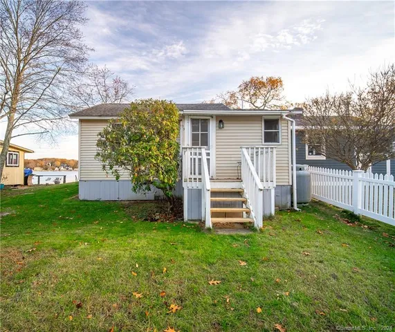 $3,100 | 99 Great Harbor Road, Guilford, CT 06437