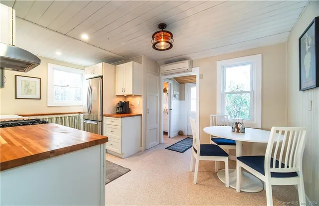 $3,100 | 99 Great Harbor Road, Guilford, CT 06437