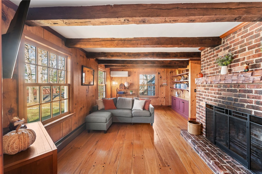 510 Reservoir Road Burrillville, RI 02859 - Photo 16 of 42