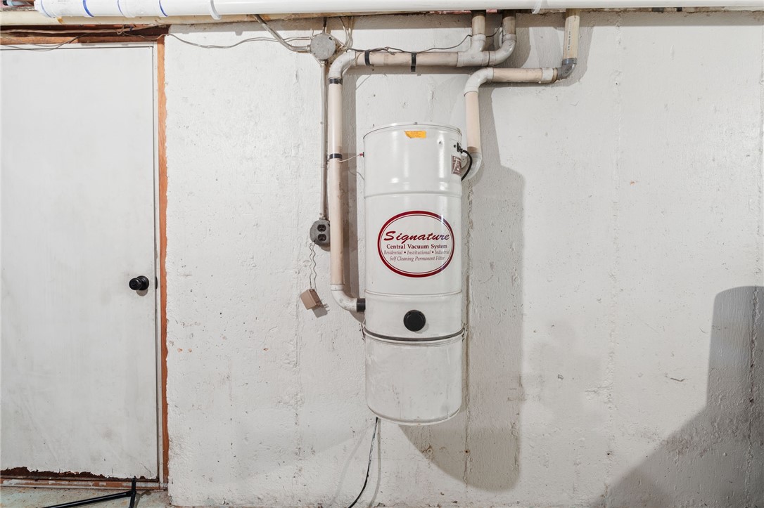 510 Reservoir Road Burrillville, RI 02859 - Photo 30 of 42