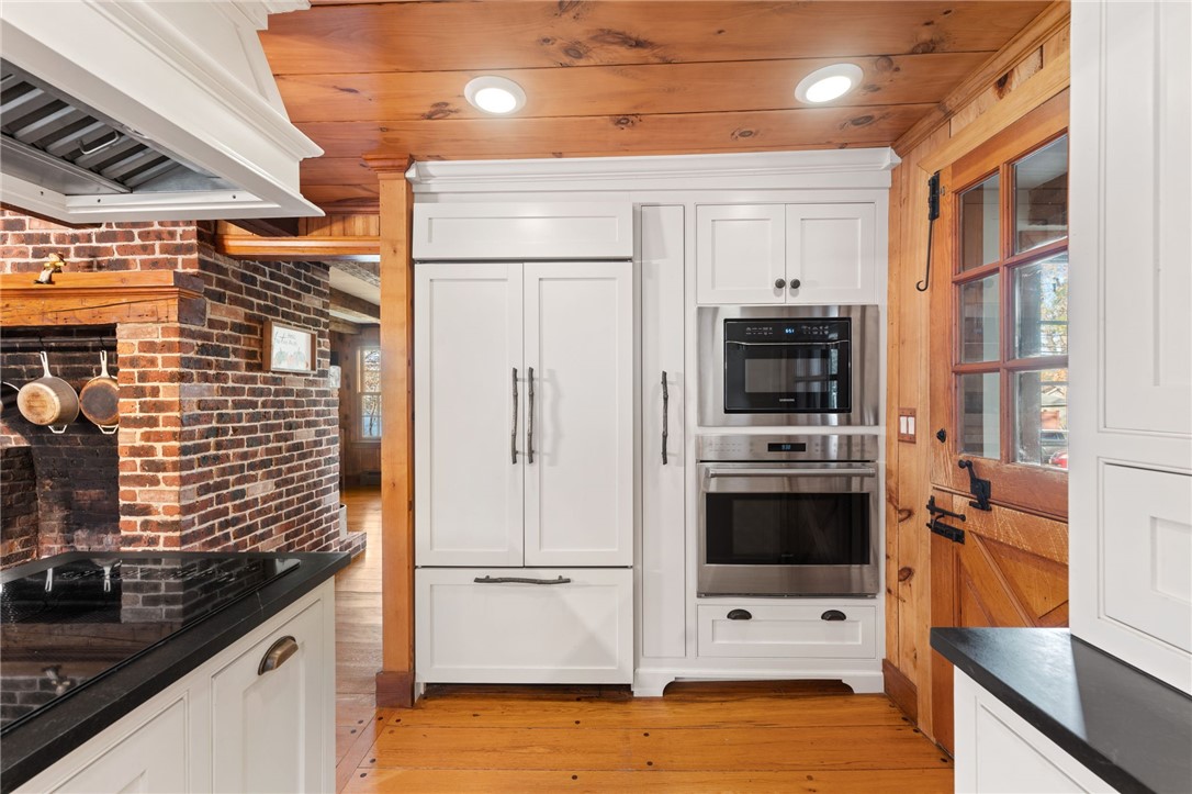 510 Reservoir Road Burrillville, RI 02859 - Photo 7 of 42