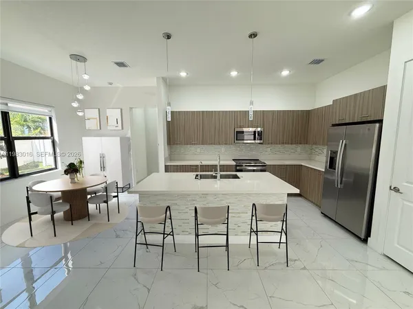 $7,100 | 17410 Southwest 46th Street, Miramar, FL 33029