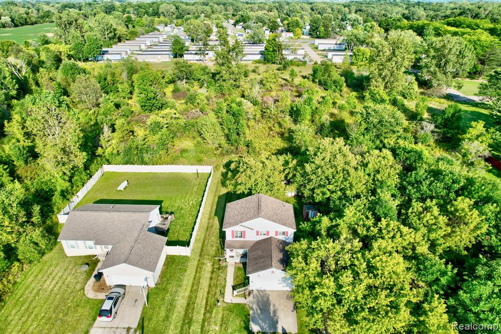 8364 North Genesee Road Mount Morris, MI 48458 - Photo 2 of 33
