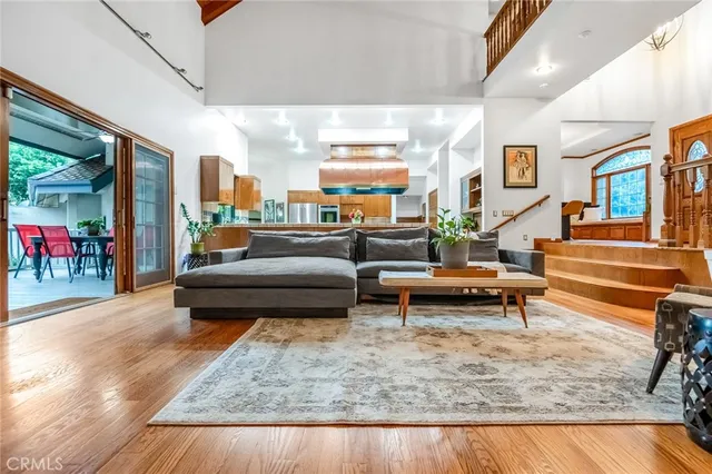 $829,000 | 3735 West Woodside Avenue, Visalia, CA 93291