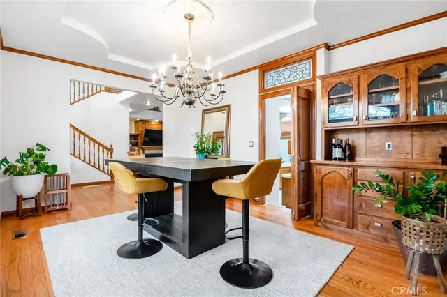 $829,000 | 3735 West Woodside Avenue, Visalia, CA 93291