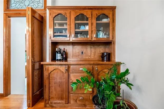 $829,000 | 3735 West Woodside Avenue, Visalia, CA 93291