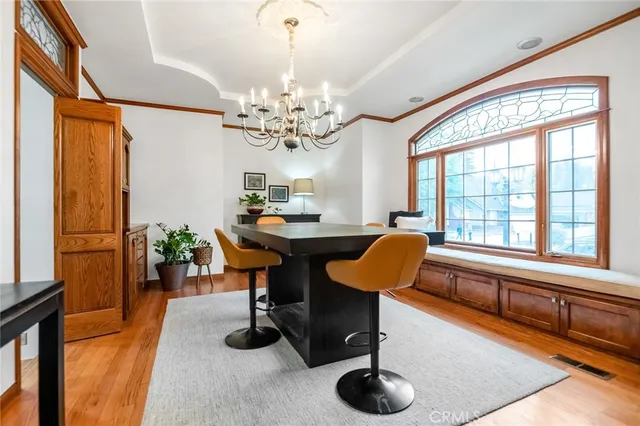 $829,000 | 3735 West Woodside Avenue, Visalia, CA 93291