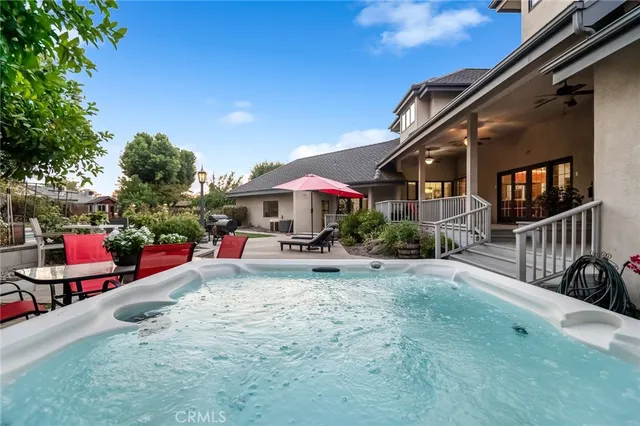 $829,000 | 3735 West Woodside Avenue, Visalia, CA 93291