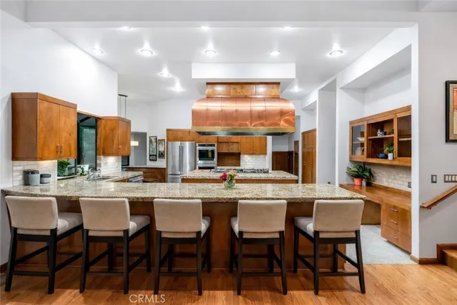 $829,000 | 3735 West Woodside Avenue, Visalia, CA 93291