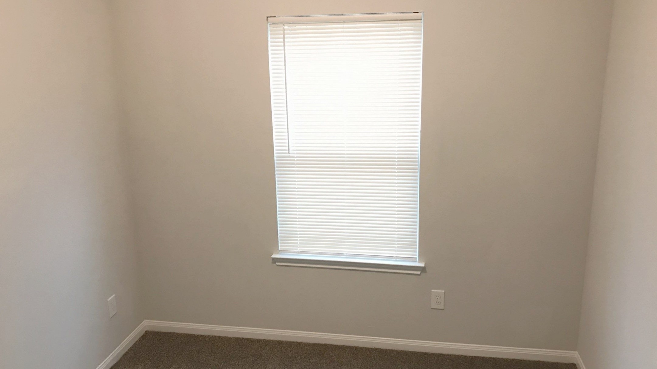 7966 Henson Street, Unit B Houston, TX 77028 - Photo 18 of 27 a small space with a window