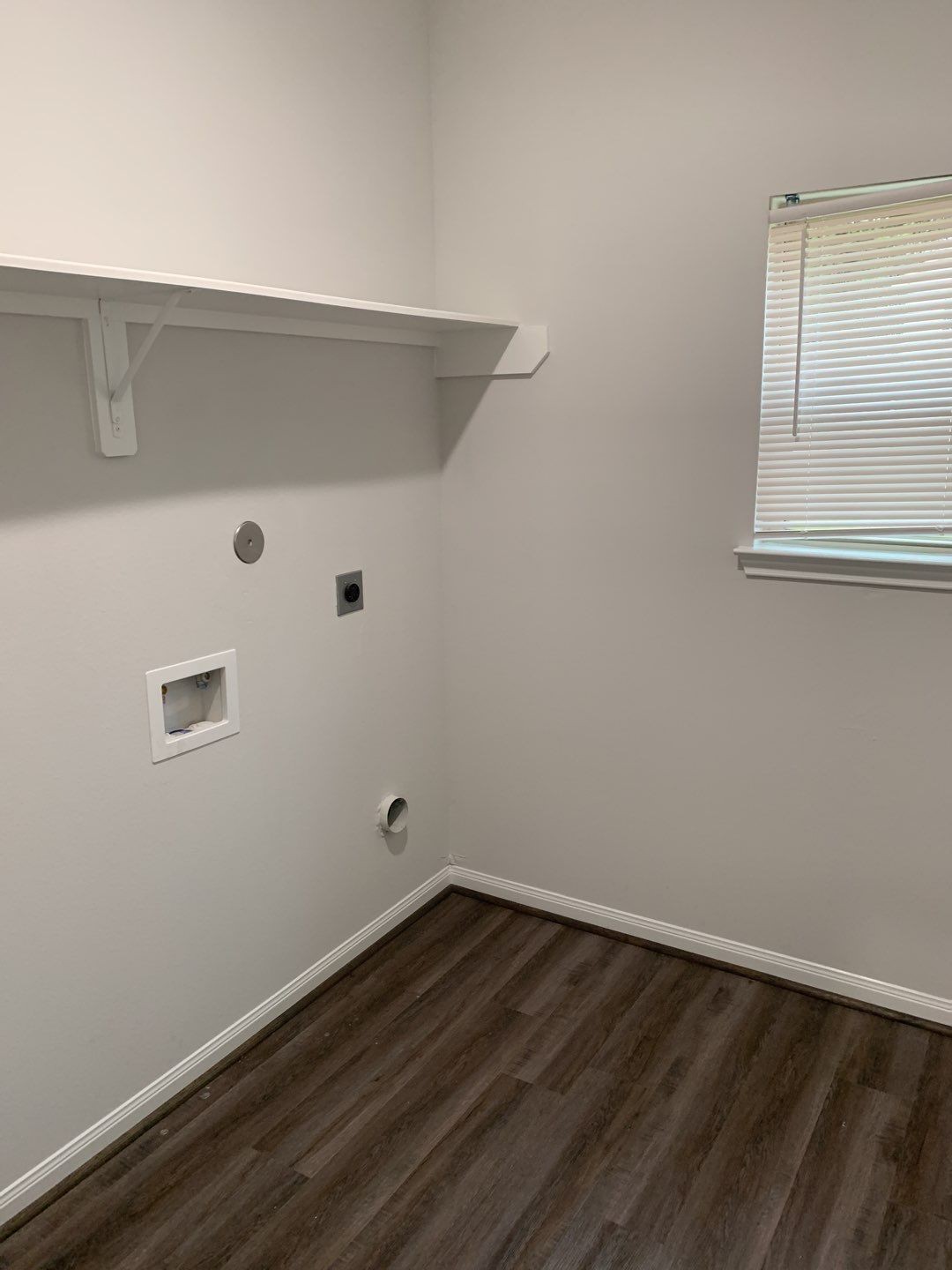 7966 Henson Street, Unit B Houston, TX 77028 - Photo 9 of 27 a view of an empty room