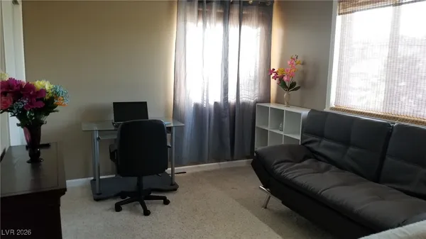 $3,500 | 7015 West El Parque Avenue, Las Vegas, NV 89117