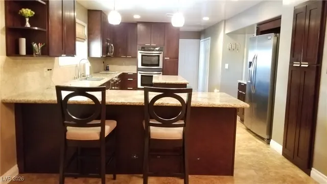 $3,500 | 7015 West El Parque Avenue, Las Vegas, NV 89117