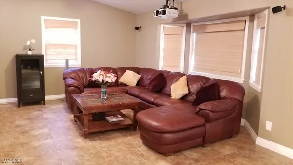 $3,500 | 7015 West El Parque Avenue, Las Vegas, NV 89117