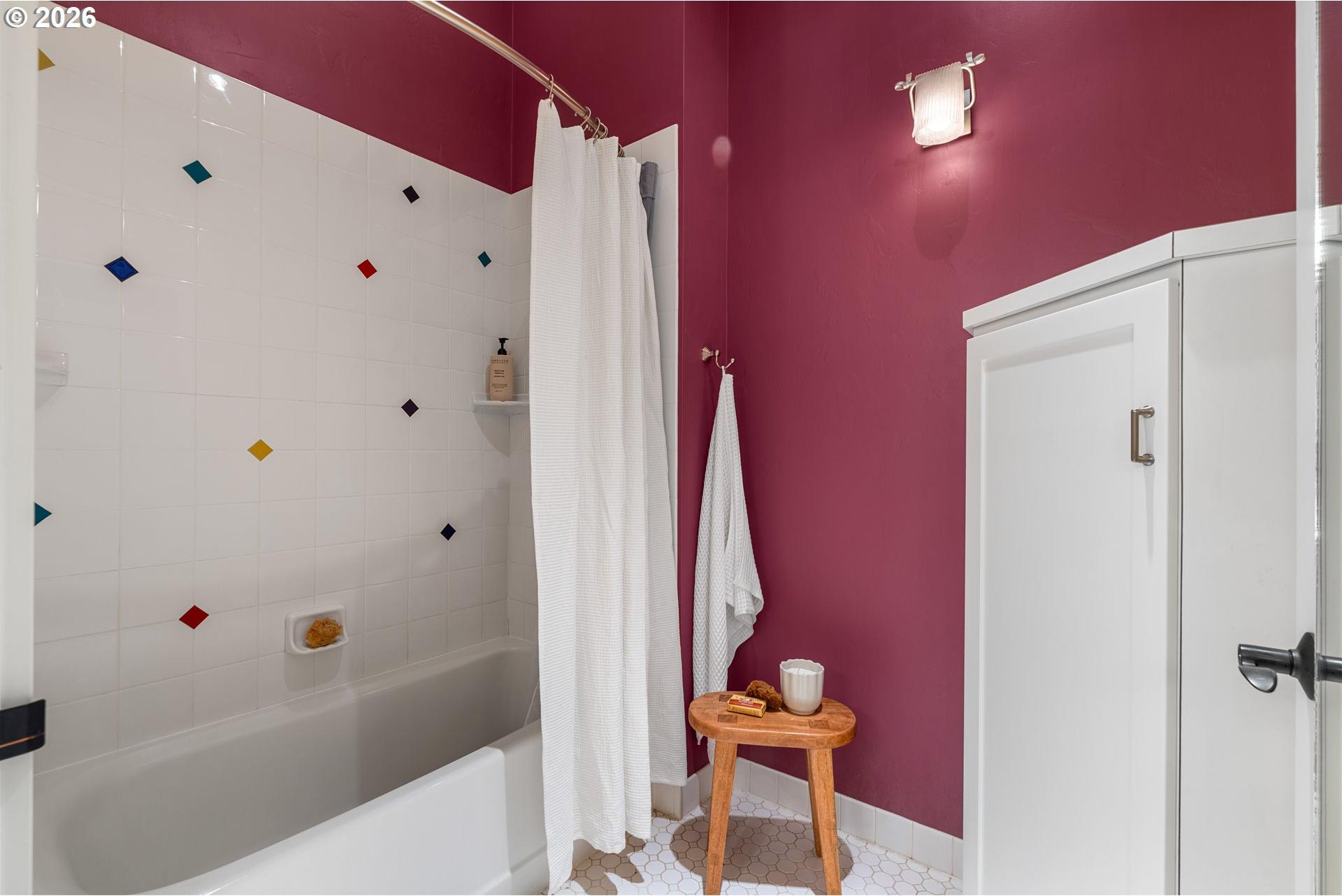 37573 Southeast Gordon Creek Road Corbett, OR 97019 - Photo 19 of 41 Gallery Image 19