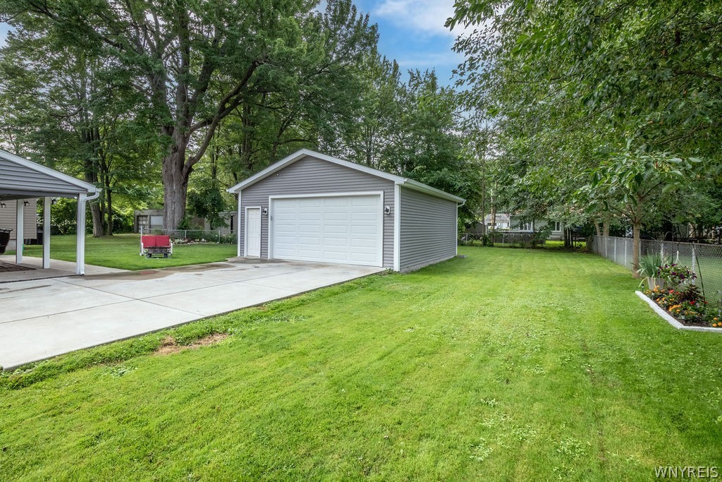 465 Walck Road North Tonawanda, NY 14120 - Photo 17 of 50 Garage