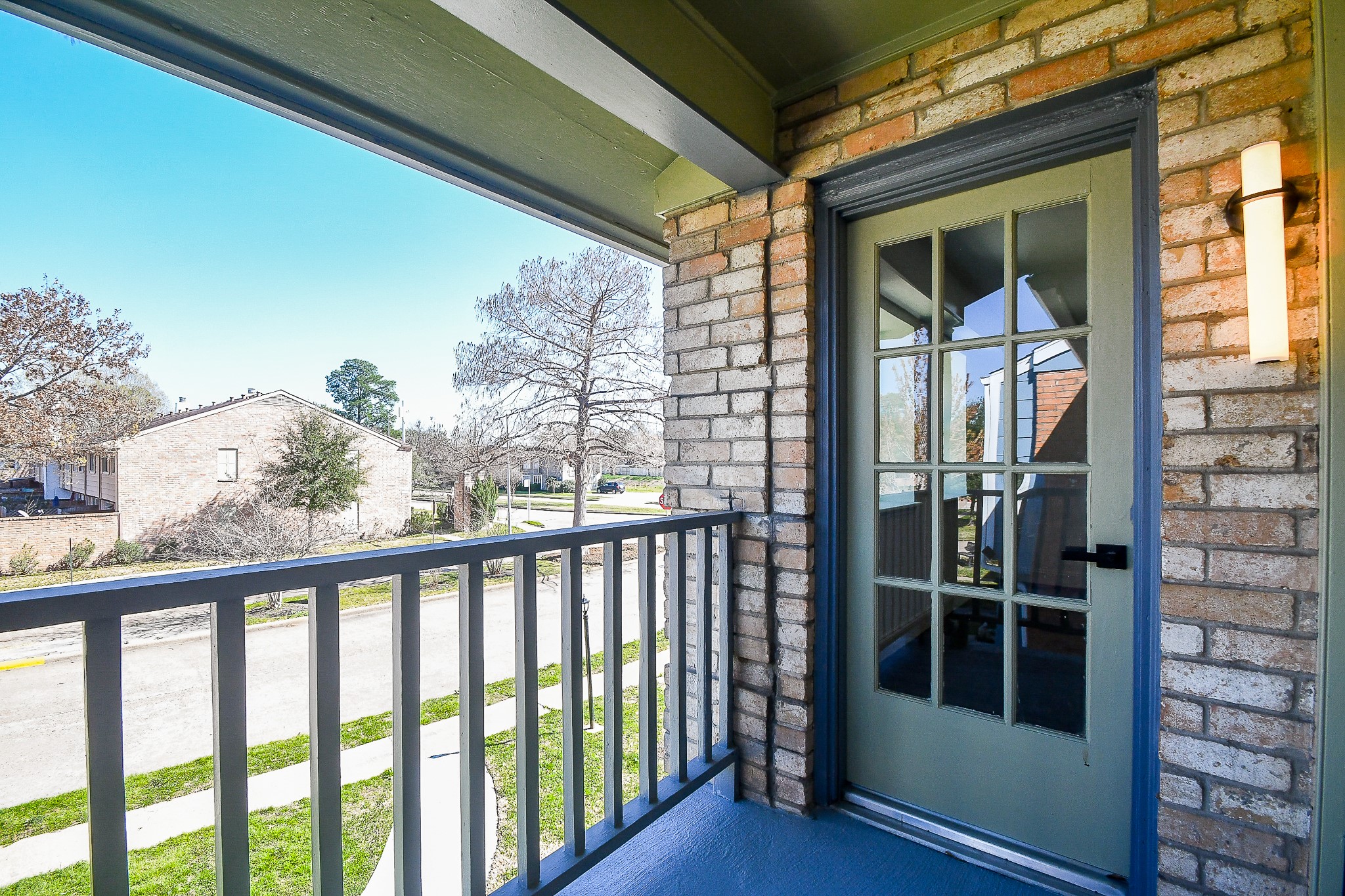5801 Lumberdale Road, Unit 120 Houston, TX 77092 - Photo 32 of 45 a view of a glass door