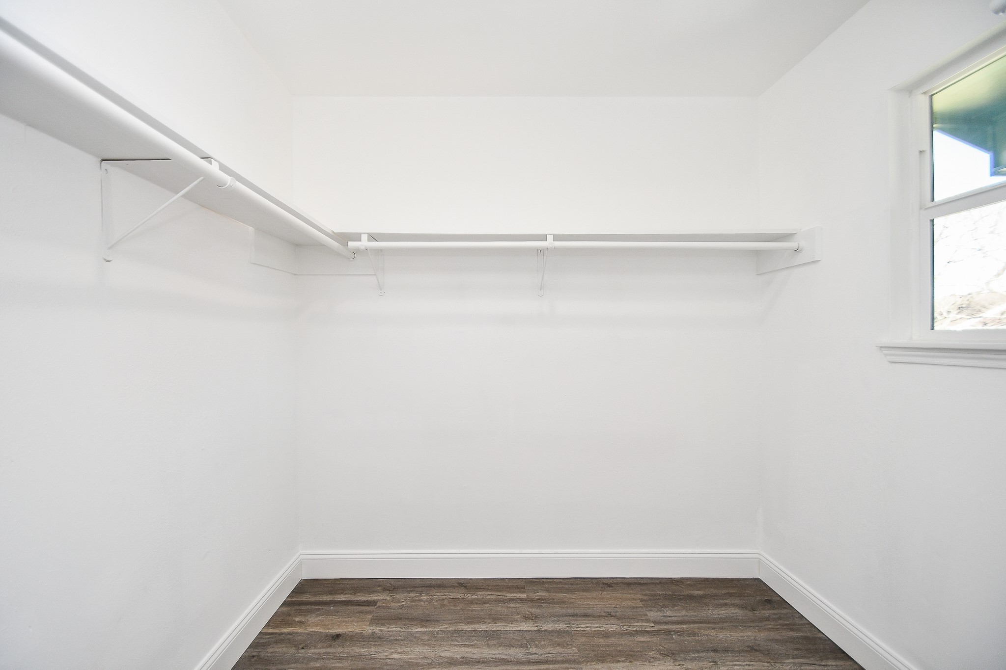 5801 Lumberdale Road, Unit 120 Houston, TX 77092 - Photo 33 of 45 a view of an empty walk in closet