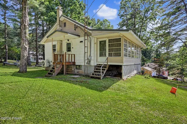 $299,900 | 618 1st Street, Hawley, PA 18428