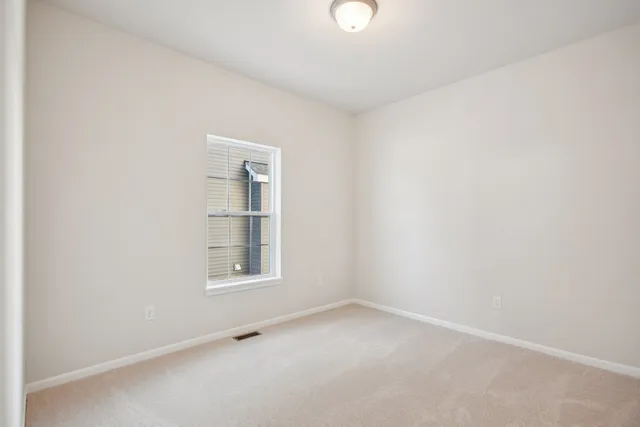 $399,900 | 341 North Aspen Drive, Cortland, IL 60112