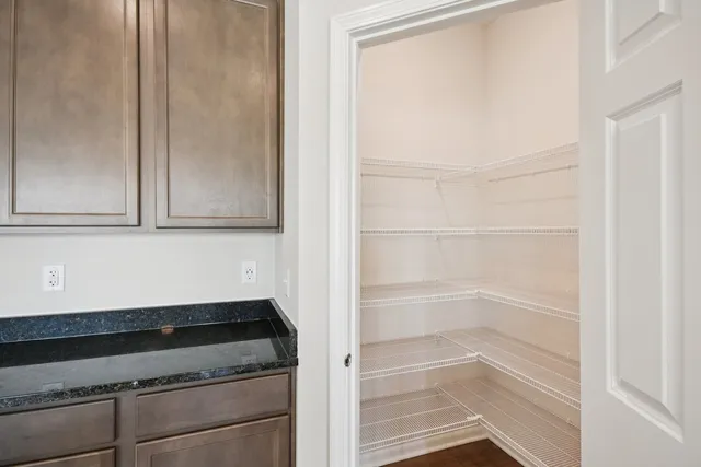 $399,900 | 341 North Aspen Drive, Cortland, IL 60112