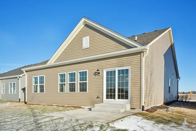 $399,900 | 341 North Aspen Drive, Cortland, IL 60112