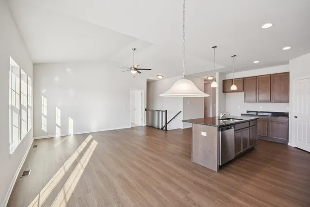 $399,900 | 341 North Aspen Drive, Cortland, IL 60112