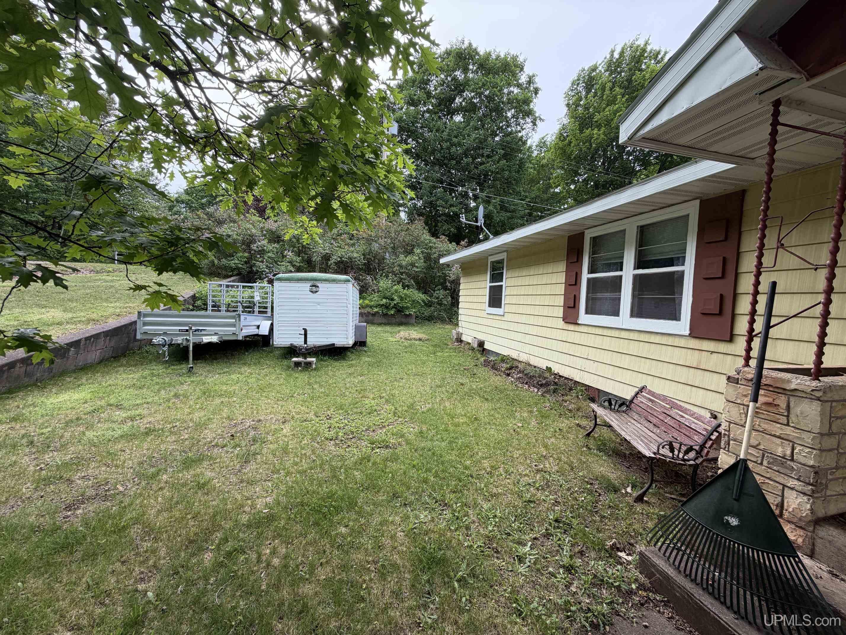 315 Seilo Avenue Ishpeming, MI 49849 - Photo 3 of 45