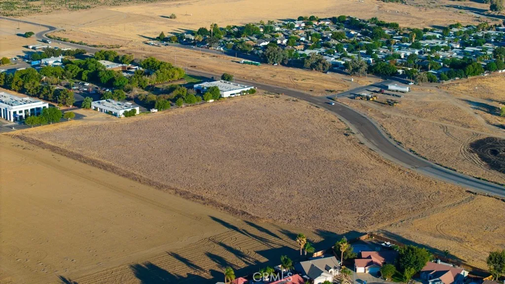 0 Phelps Coalinga, CA 93210 - Photo 4 of 21 a view of a street with some trees