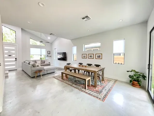 $4,500 | 2009 Canterbury Street, Unit 1, Austin, TX 78702