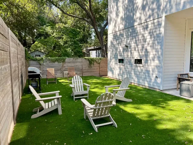 $4,500 | 2009 Canterbury Street, Unit 1, Austin, TX 78702