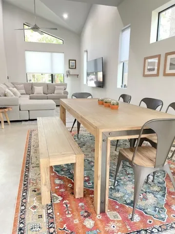 $4,500 | 2009 Canterbury Street, Unit 1, Austin, TX 78702