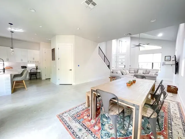 $4,500 | 2009 Canterbury Street, Unit 1, Austin, TX 78702