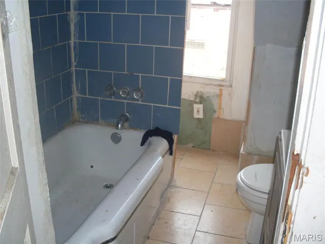 $150,000 | 3237 Barrett Street, St. Louis, MO 63107