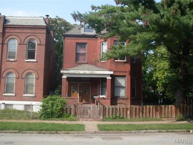 $150,000 | 3237 Barrett Street, St. Louis, MO 63107