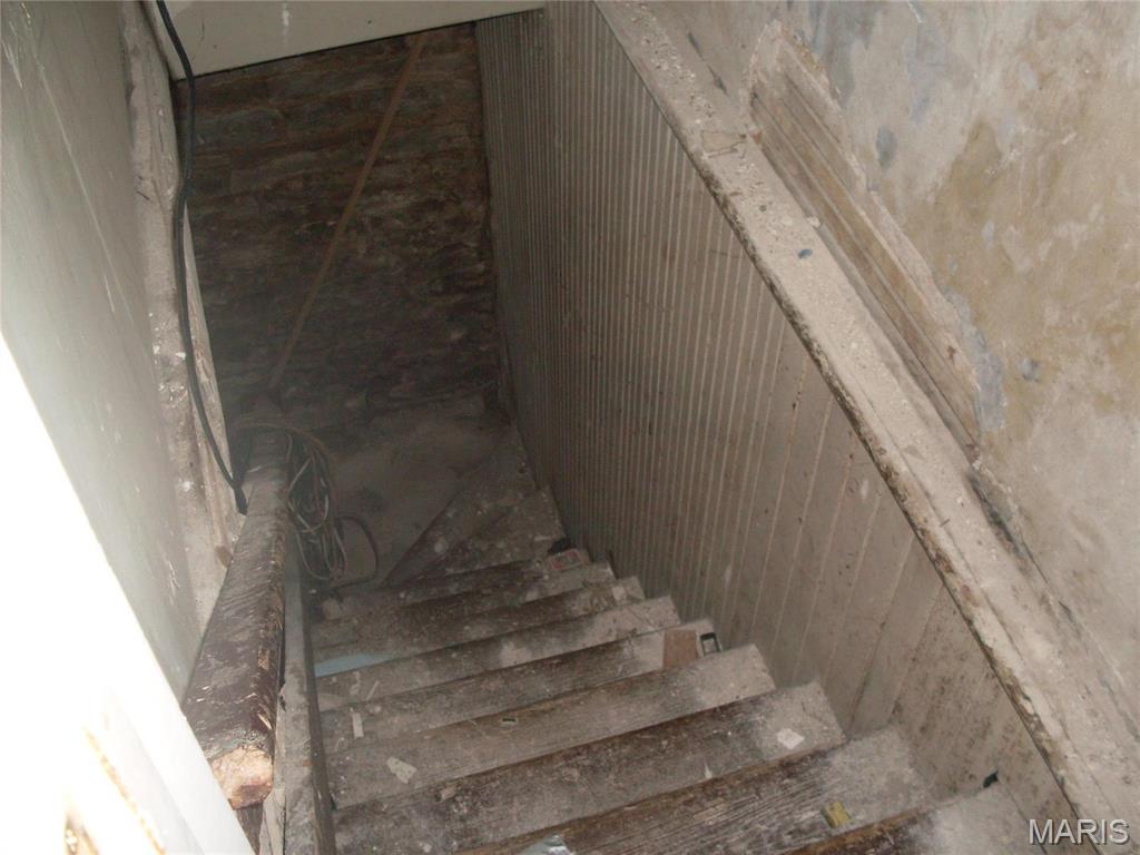 3237 Barrett Street St. Louis, MO 63107 - Photo 8 of 39