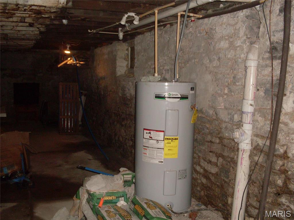 3237 Barrett Street St. Louis, MO 63107 - Photo 9 of 39