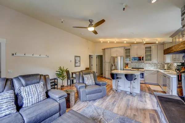 $1,100,000 | 351 2nd Avenue South, Unit 506, Ketchum, ID 83340